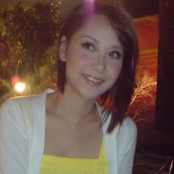 BCL Sakit Karena Stres Pikirkan Pernikahan