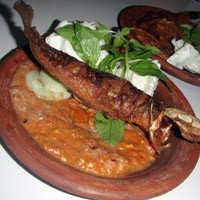 Pecel Lele Plus Sambal Kacang Mete Hmm... Uenak Tenan!