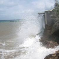 Gelombang Tinggi, Nelayan Sendangbiru Tak Melaut