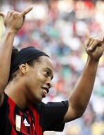 Dinho Dua Gol, Milan Bekuk Sampdoria