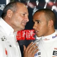 Dennis: Silakan Ferrari 1-2 di Brasil