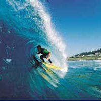 Pelanggan Indosat Lebih Suka Surfing di Bali