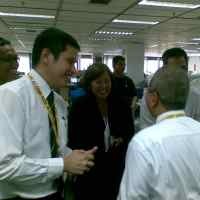 Karyawan Direct Vision Mulai Ketar-Ketir