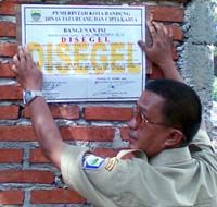 Distarcip Segel Bangunan Rumah