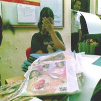 Tawarkan VCD Porno ke Polisi, Eka Dibekuk