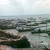 Nekat Melaut, Perahu Nelayan Tuban Hancur Diterjang Ombak