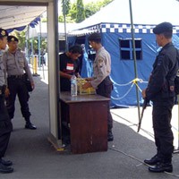 Pengamanan Ketapang Diperketat Jelang Eksekusi Amrozi cs