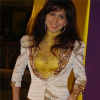 Venna Melinda Hobi Pamer Tubuh Seksi