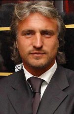 Mau Ditangani Ginola, Spurs?