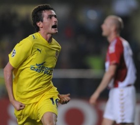 Llorente Hat-trick, Villarreal Menang 6-3