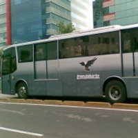 Bus TransJ Pecah Ban di Karet Kuningan, Arah Ragunan Ditutup