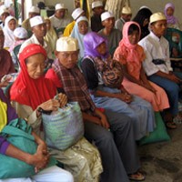 Warga Surabaya Dilarang Beri Uang ke Pengemis