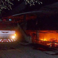 15 Mobil PMK Berusaha Jinakkan Kobaran Api