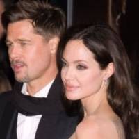Jolie Akan Berhenti Akting & Nikahi Brad Pitt