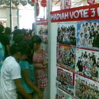 1400 Foto Dipajang di Parisj Van Java