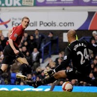 Sir Alex Kritik Timnya Sendiri