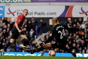 Sir Alex Kritik Timnya Sendiri