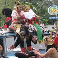 Para Walikota Peserta WHCCE di Solo Gelar Kirab