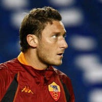 Murka Tifosi untuk Pemain Roma