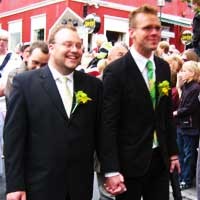 Dukung Gay, Apple Sumbang Rp 1 Miliar