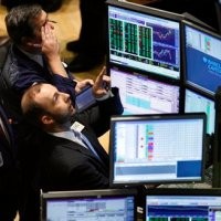 Wall Street Masih Saja Lunglai