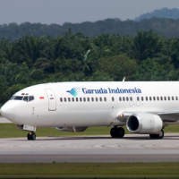 Pesawat Garuda Patah Roda di Bandara Ngurah Rai 