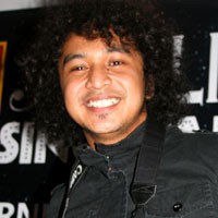 Giring Nidji Sempat Malu Berambut Keriting