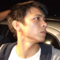 Ariel Peterpan & Insiden Kaca Mobil Retak