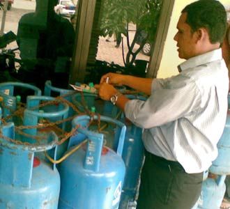 Penyuntik Tabung Gas Dibekuk