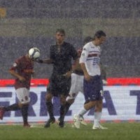 Lapangan Banjir, Roma-Sampdoria Ditunda
