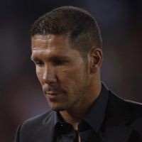 Simeone Cederai Tangan Sendiri