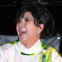 Keseleo, Titiek Puspa Terpaksa di Kursi Roda