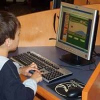 Komputer Sekolah Sering Dipakai untuk Akses Pornografi