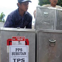 Coblosan Kurang 3 Hari, Logistik Pilgub Baru Dikirim