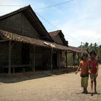 Dikuasai Tambang Emas, Kampung 56 Terancam Kekeringan