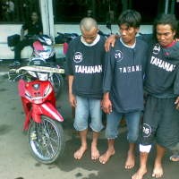 Acungkan Celurit ke Petugas, Asep Didor