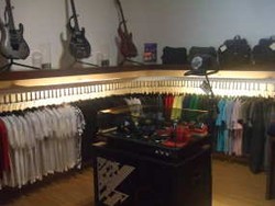 Nuansa Mewah ala Rockmen