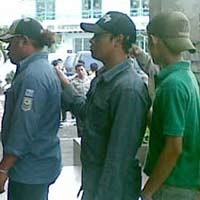 Masalahnya di Aparat, Takkan Habis Sekalipun Ditembaki