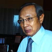 Operator Incumbent Ancam Operator Kecil?