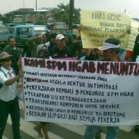 Tolak Adanya SP, FSPM Demo Hotel Grand Aquila