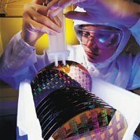 Belanja TI Manufaktur Aman dari Krisis