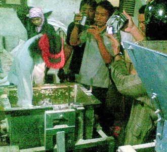 Pabrik Mi Berformalin Digerebek