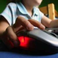 Dilarang Akses MySpace, Anak Tikam Ibu