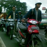 Penurunan Harga Premium Sarat Nuansa Politis