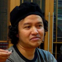 Ngaku Perjaka, Penulis Laskar Pelangi Dituding Pembohong