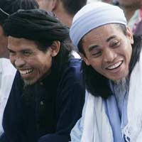 Helikopter Pembawa Jenazah Amrozi dan Muklas Mendarat