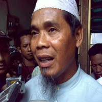 Keluarga Amrozi Kecewa Pengamanan Polisi yang Berlebihan