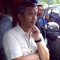 Pantau Tenggulun, Kapolda Jatim Dikawal Densus 88