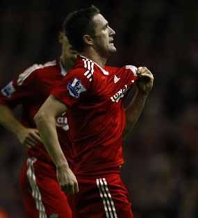 Keane Dua Gol, Liverpool Memimpin 2-0