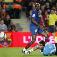 Menang Setengah Lusin, Barca Puncaki Klasemen